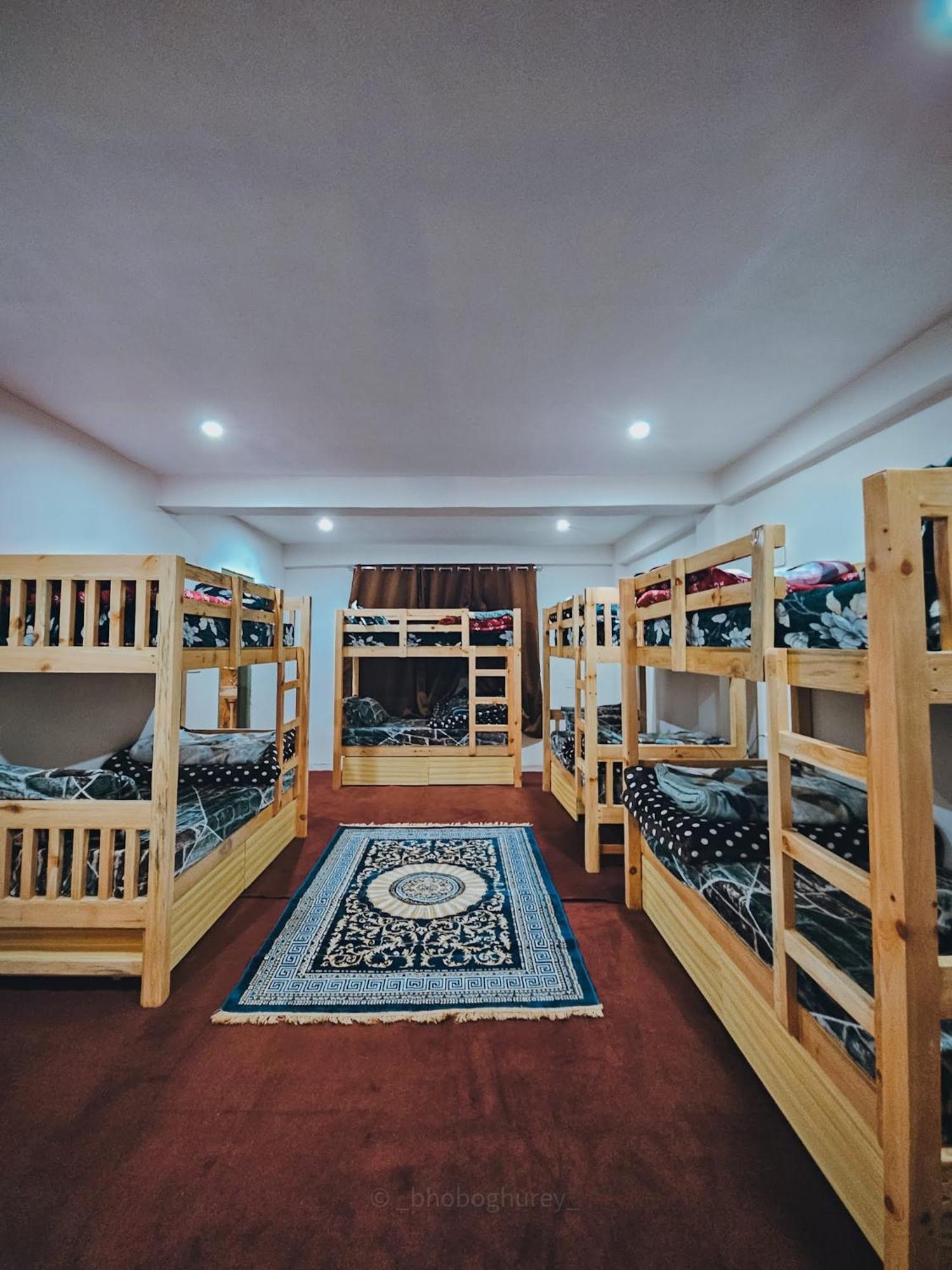 The Pineapple Home Manāli Eksteriør bilde